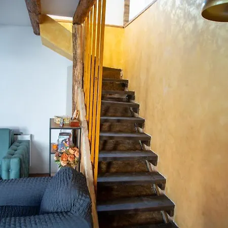 Kacara Apartment *