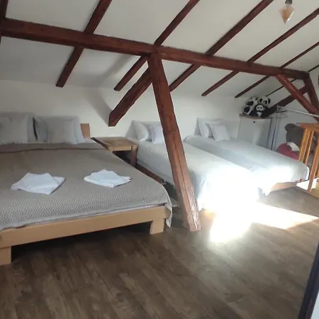 Kacara Apartment *